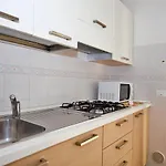 Residenza Canova リニャーノ・サッビアドーロ